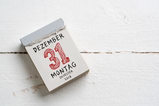 © fotogestoeber - stock.adobe.com Foto: Kalender mit 31. Dezember